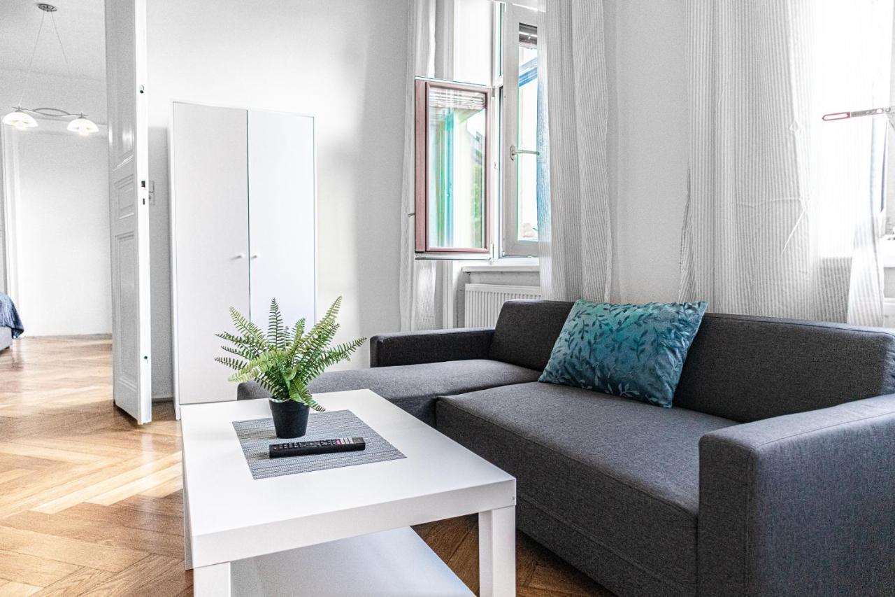 4 Great Apartment Akh - Ideal For Groups Of 19 Wien Exterior foto