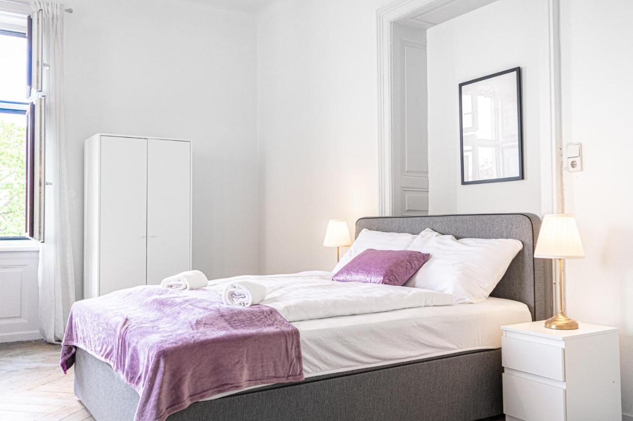 4 Great Apartment Akh - Ideal For Groups Of 19 Wien Exterior foto